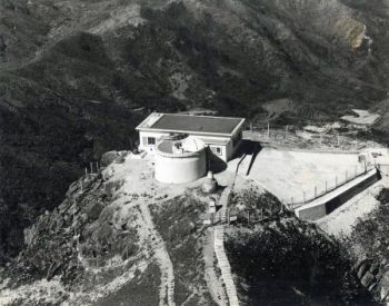 The Observatory's first storm-detecting weather radar, Decca 41, installed at Tate's Cairn in 1959