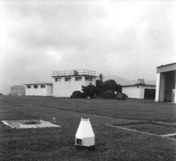 King's Park Radiation Laboratory at the background (with railings on top)