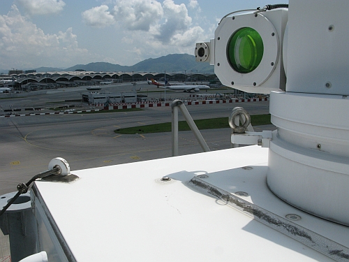 Centre runway LIDAR