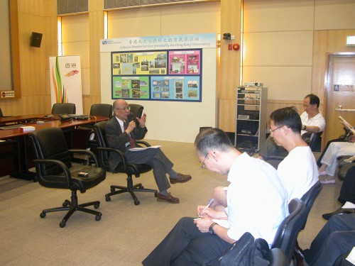 Mr Chung Wai-Ming explained Cantonese pronunciation and presentation skills