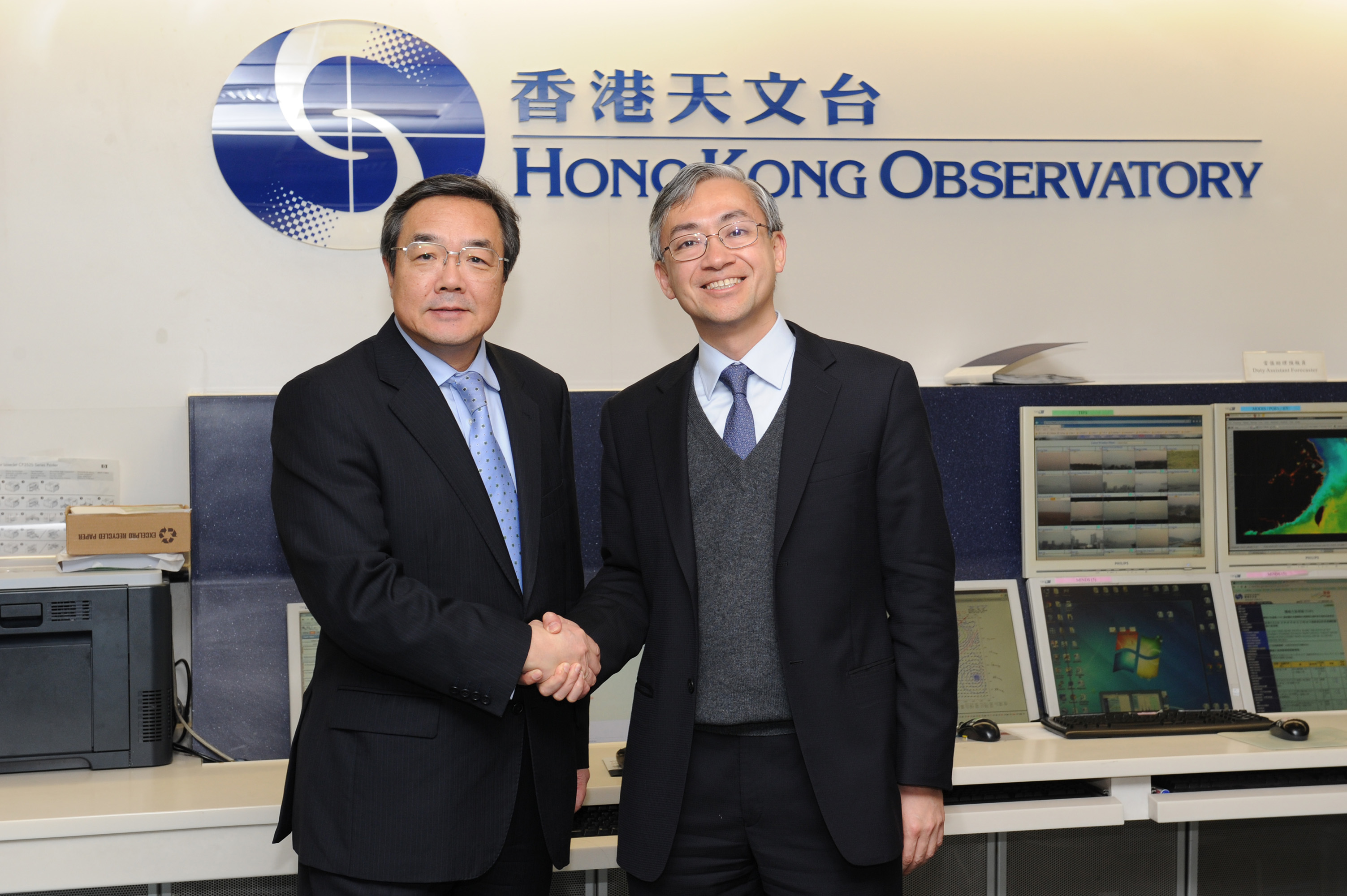 Mr SEKIMIZU (left) and Mr SHUN look forward to furthering the cooperation between IMO and WMO