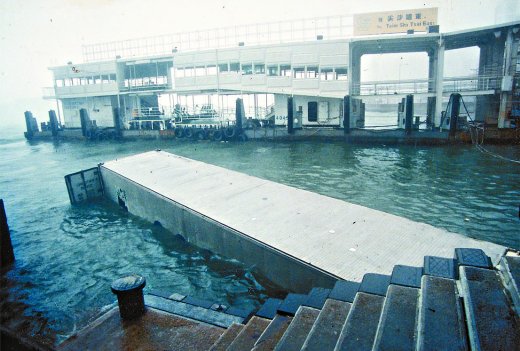 A mobile office in a transport container blown into the water