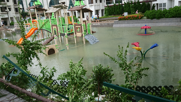 Heng Fa Chuen was seriously flooded with  sea water  rushing  into the estate