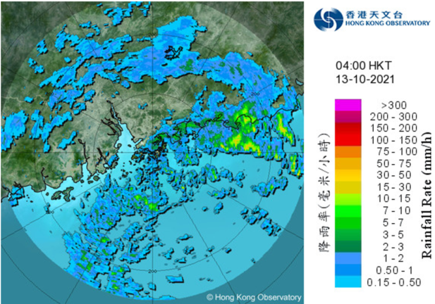 二零二一年十月十三日上午4時的雷達回波圖像，當時圓規最接近本港，在本港以南約360公里掠過。與圓規相關的雨帶正影響廣東沿岸及南海北部。