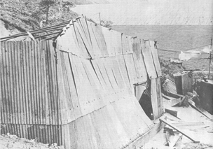 A danaged hut at Shek Pik