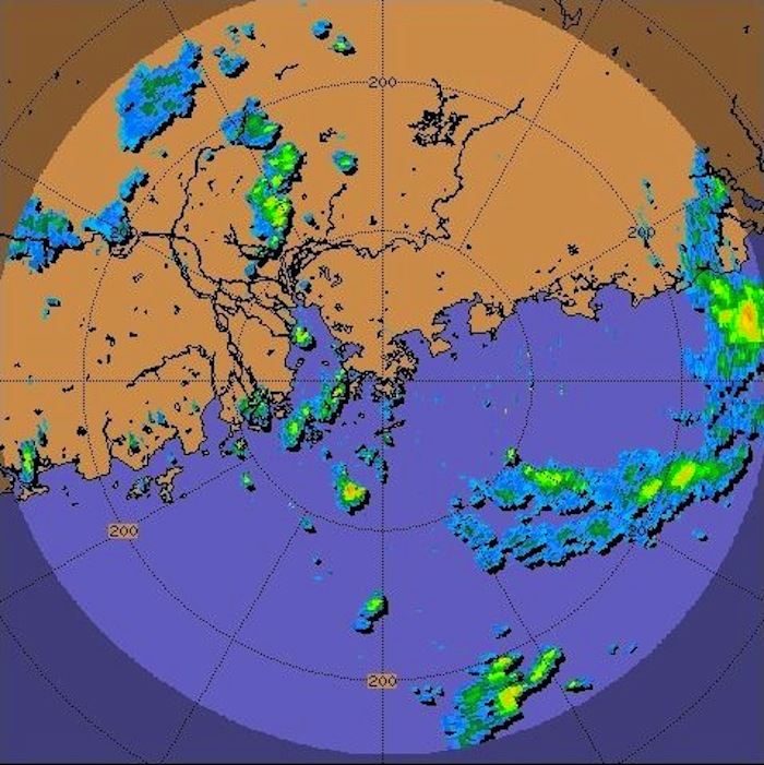 Radar echoes captured at 5:00 a.m. on 11 June 2011