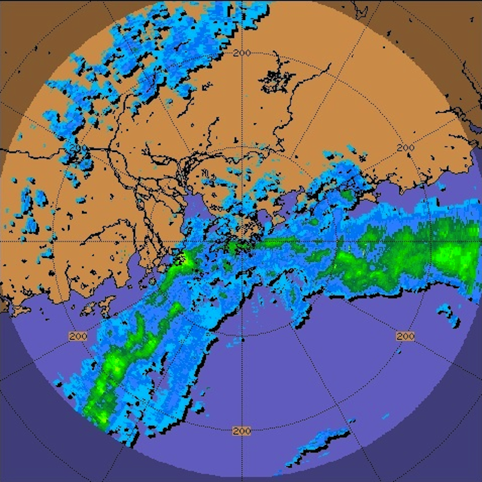Radar echoes captured at 2:00 a.m. on 3 October 2011.