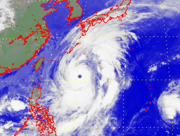 超強颱風蘭恩的衛星圖片 