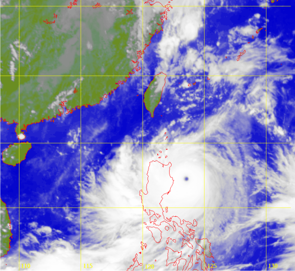 Satellite pictures of  Super Typhoon Nanmadol