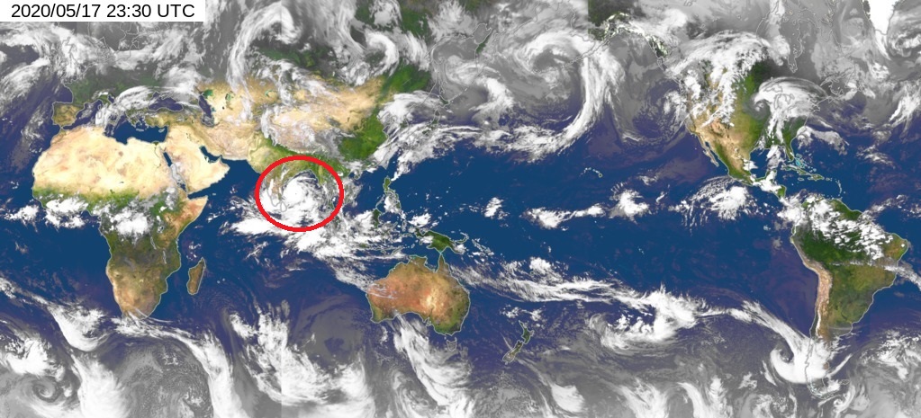 The global mosaic infra-red satellite image captured at 7:30 a.m. (Hong Kong Time) on 18 May 2020. The red circle shows the circulation of tropical cyclone Amphan over the Bay of Bengal.