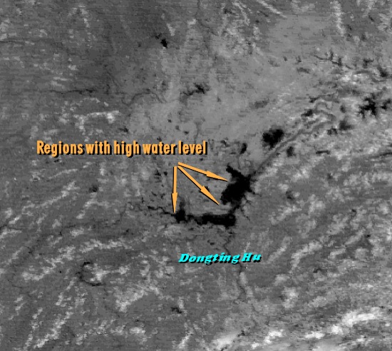 Flooding near Dongting Hu, Hunan Province (Image time - 11:32 a.m., 27 August 2002)