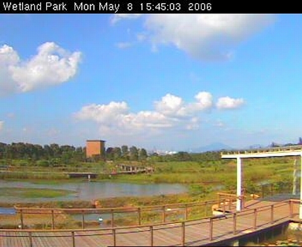 Figure 2.  The regional weather webpage, showing weather photo taken at the Hong Kong Wetland Park.