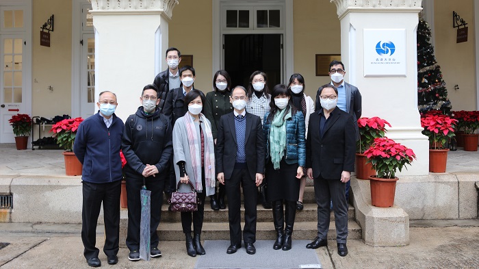 A delegation from the Hong Kong Federation of Insurers visited the Hong Kong Observatory (14 December 2022)