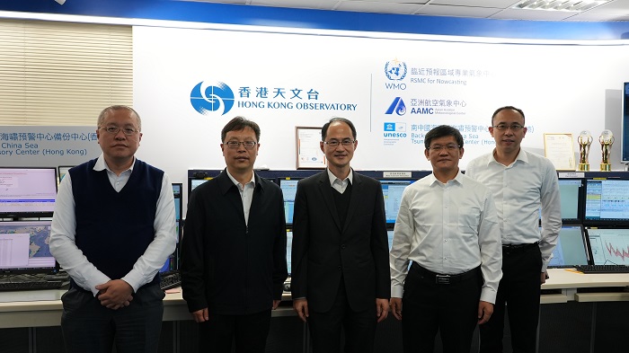 Deputy Administrator of the China Meteorological Administration Zhang Zuqiang visited the Hong Kong Observatory (22 February 2023)