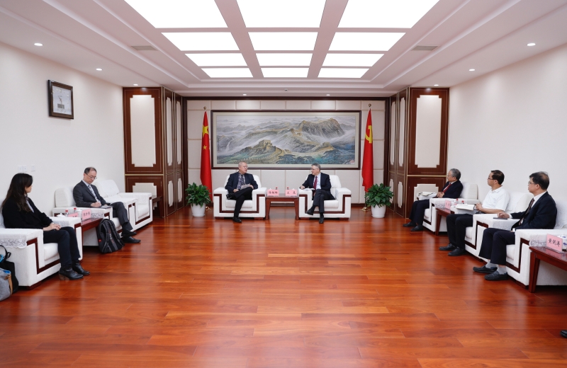 The meeting between the Hong Kong Observatory delegation and the CEA
