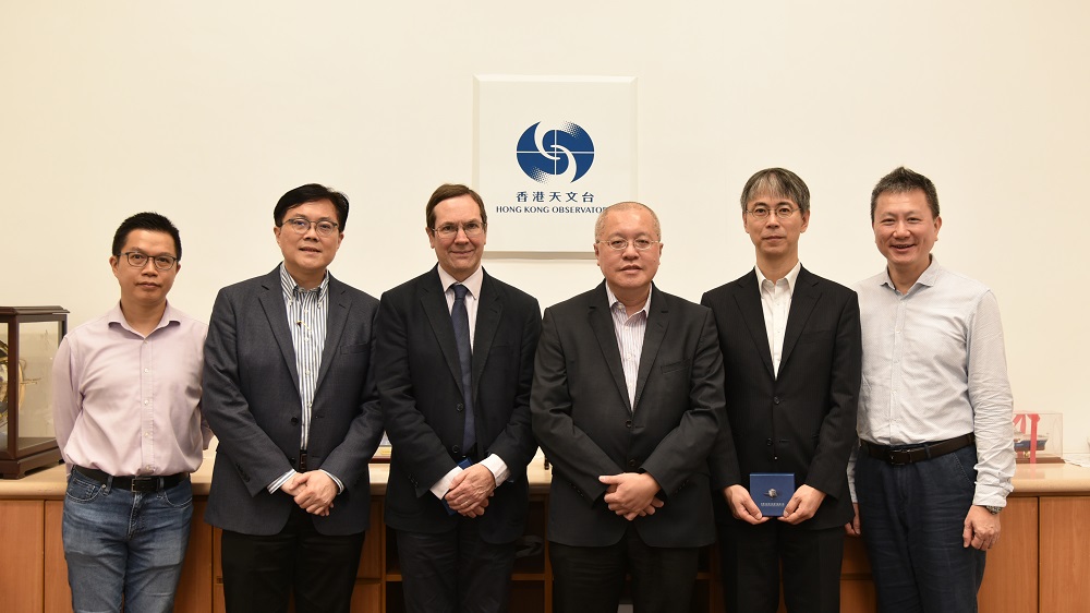 Mr David Richardson, Head of the Evaluation Section of the European Centre for Medium-Range Weather Forecasts, and Mr Yuki Honda, Chief of the Earth System Prediction/Infrastructure Department of the World Meteorological Organization’s, visited the Hong Kong Observatory (15 November 2024)