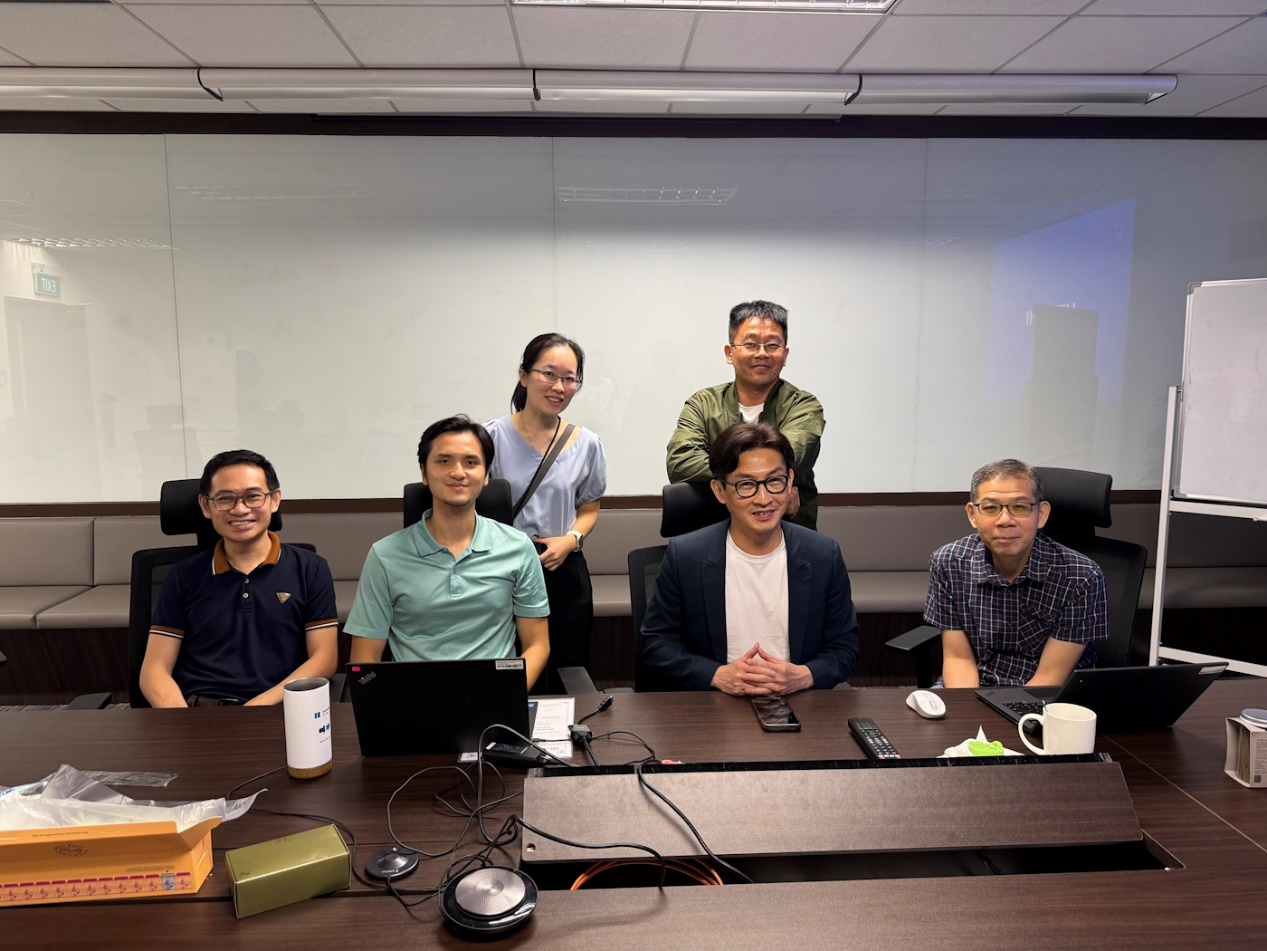 Observatory Colleagues Visit the Meteorological Service Singapore