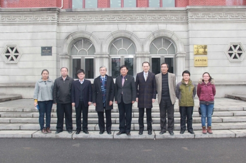 岑智明台長(左四)於2012年底訪問中國原子能科學研究院，促成簽訂合作意向書