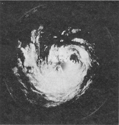 颱風荷貝於一九七九年八月二日下午1時正的雷達圖像 (範圍標記間隔為40英里)