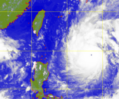 超強颱風尼伯特的衛星圖片