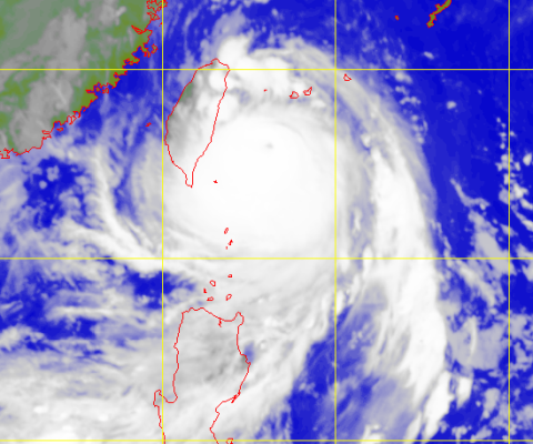 強颱風馬勒卡的衛星圖片