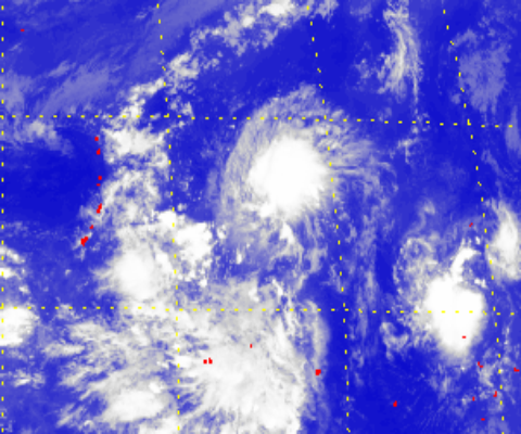 熱帶風暴馬鞍的衛星圖片