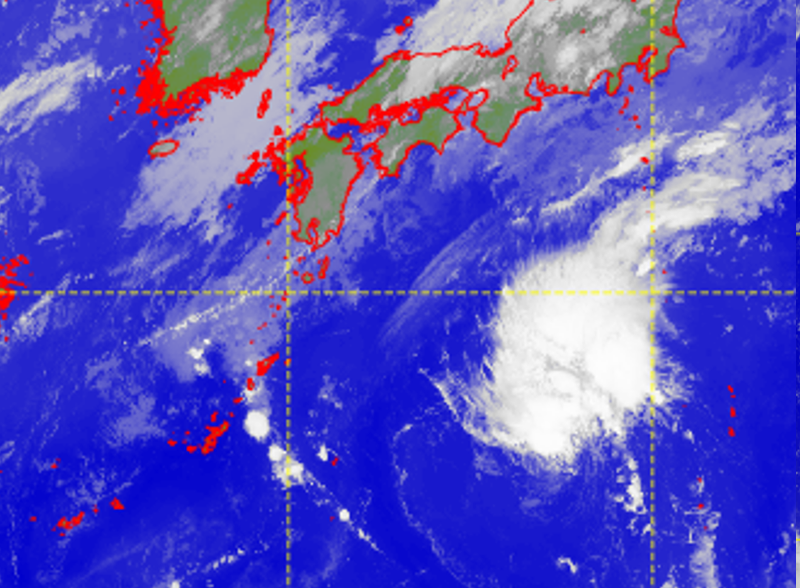熱帶風暴塔拉斯(2215)的衛星圖片
