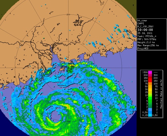 在2001年7月25日早上颱風玉兔的風眼在香港西南偏南約200公里。
