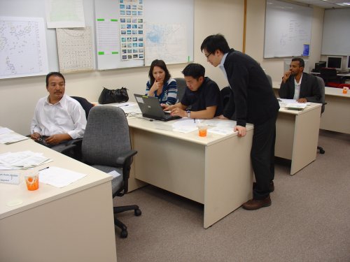 學員參與天文台城市天氣預報培訓課程的情況。