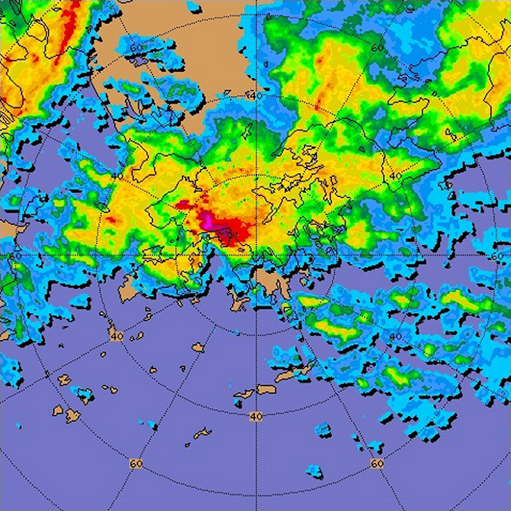 雷達圖像顯示在2014年3月30日下午8時00分，冰雹及雷暴帶正橫過香港